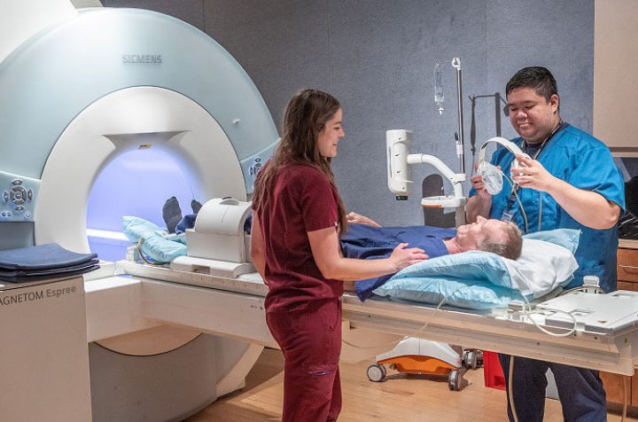 advantage-confidence